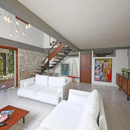 Sleeps 15 With Pool Air Con And Wifi *