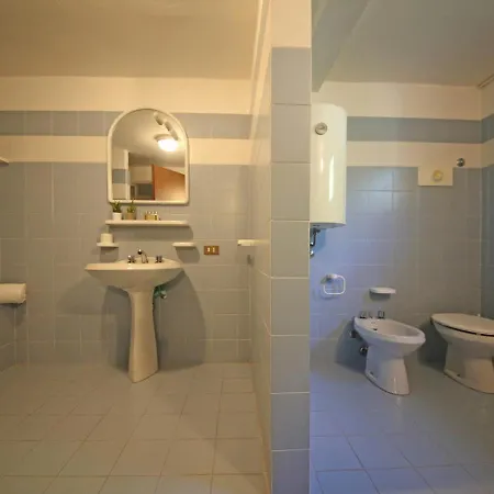Sleeps 15 With Pool Air Con And Wifi ヴィラ Montinelle